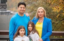 Камалія заявила, що колишній не відпускає доньок в Україну: "Жалілися, що у них депресія"