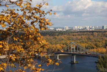 Кияни пережили незвичайно теплу осінь: що було з температурою (інфографіка)