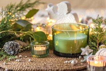 Свічка горітиме довше, якщо перед тим, як її запалити, зробити одну просту річ