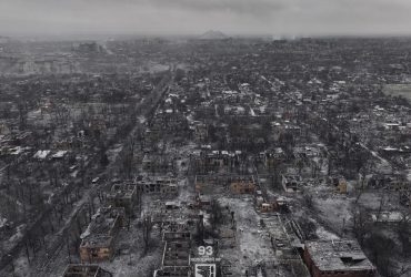 Окупанти стирають Торецьк вщент, але просуваються вкрай повільно