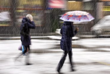 Погода готовит испытание: Киев вместо весны получит снег и мороз (инфографика)