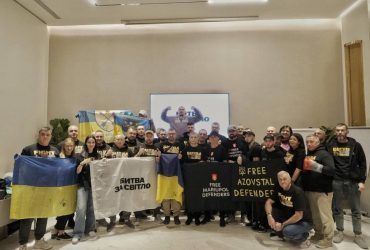 Битва за свет: Александр Усик встретился с украинскими ветеранами перед боем