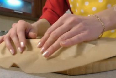 Чи можна використовувати в мікрохвильовці пергаментний папір: шеф-кондитер дала відповідь