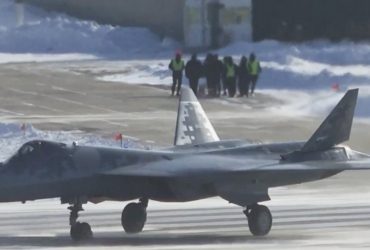 Армії РФ передали нову партію Су-57 та Су-34 (відео)