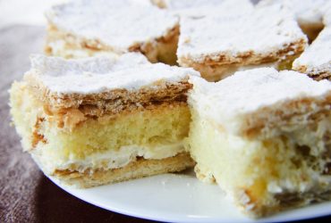 Домашний торт Три стакана: рецепт без миксера и весов