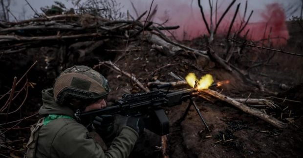 Russian Troops Break Through Ukrainian Defenses Near Liman