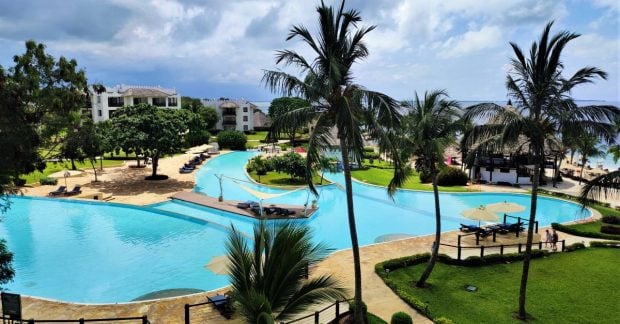 Власники дорогих готелів радіють, коли половина номерів порожні: причина дивує