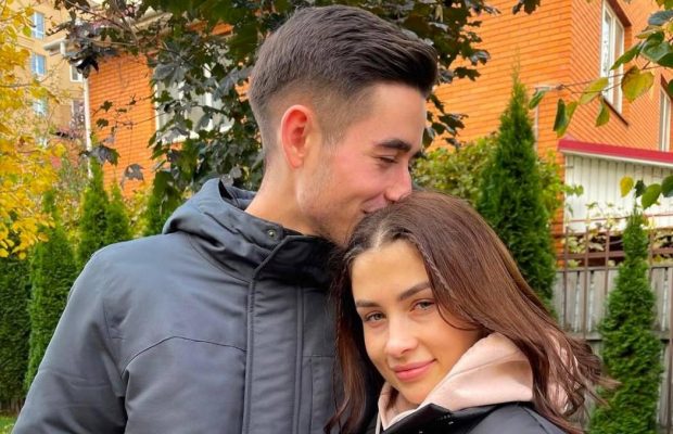 Дружина Романа Сасанчина планує виїхати за кордон з донькою: "Не хочу її здоров'ям ризикувати"