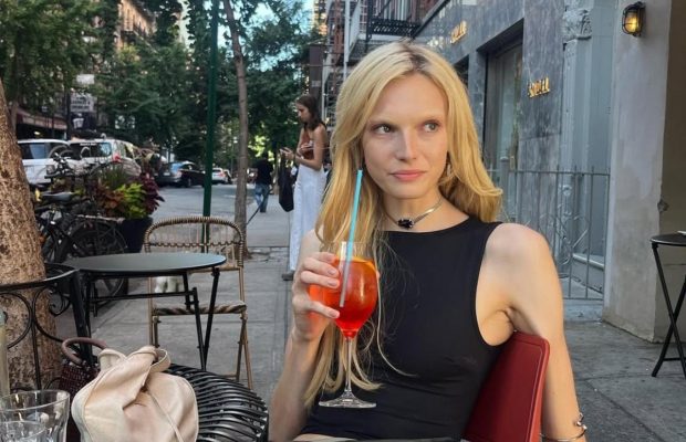 Трансгендерна жінка вперше в історії стала моделлю року: що відомо про переможницю