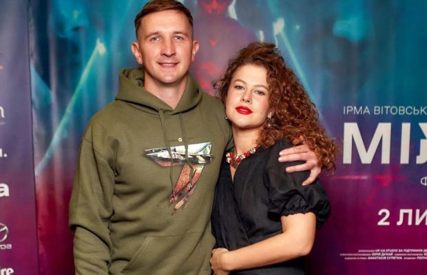 Зірка "Кріпосної" відповіла, як служба чоловіка-актора вплинула на шлюб:"Не все солодко"