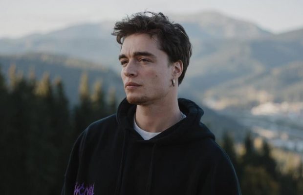 Воин Назар Грабар впервые отреагировал на слухи, что мог стать "холостяком" вместо Терена