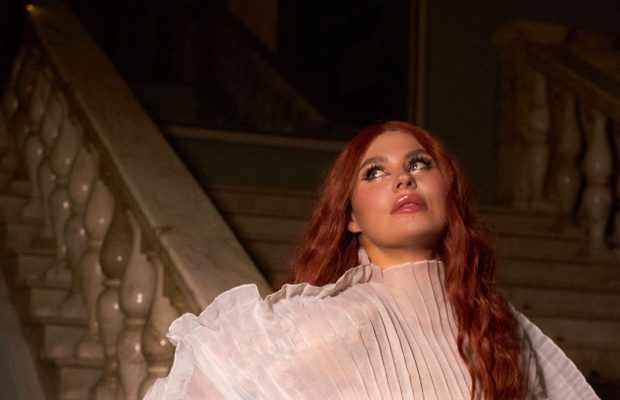 "Не на часі": Солістка KAZKA пояснила, чому відкладає весілля з коханим