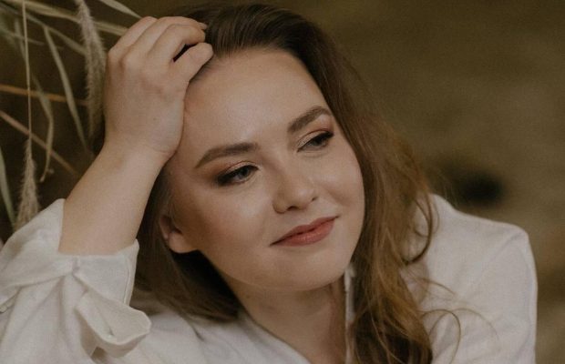 Відома українська ведуча розлучилася з чоловіком після 12 років шлюбу