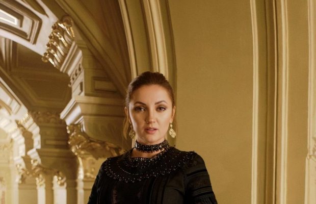 "Хочу насолоджуватися собою": Оля Цибульська відмовилася від пластики грудей