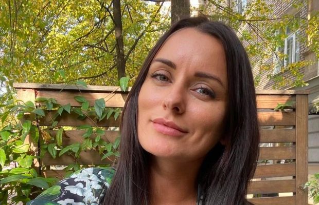 Ліза Глінська вперше показала обличчя новонароджених дітей (фото)