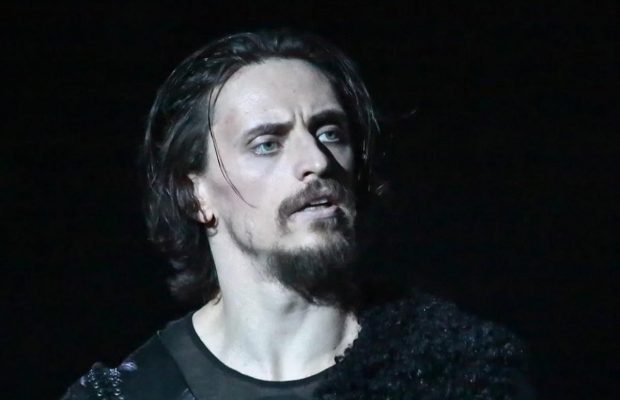 "Доводилося економити": танцівник з України, який фанатів від Путіна, пояснив, чому втік з РФ