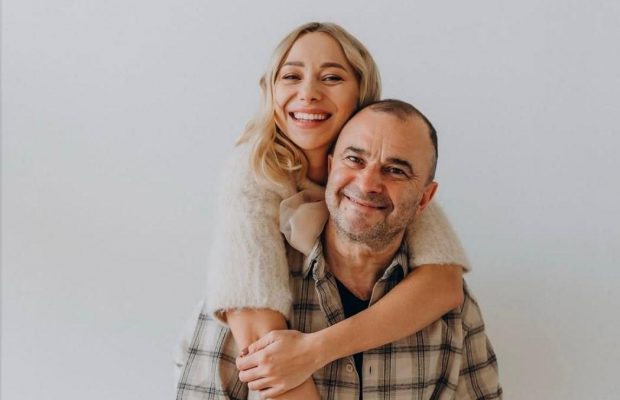 Дружина Віктора Павліка зворушливо привітала його з 59-річчям: "Я захоплююся твоєю силою"