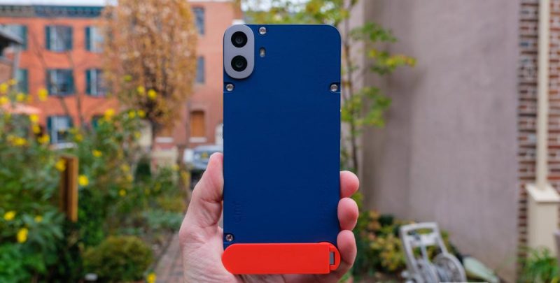 CMF Phone 1.однозначно один из самых недооцененных смартфоов 2024 года / фото Android Authority