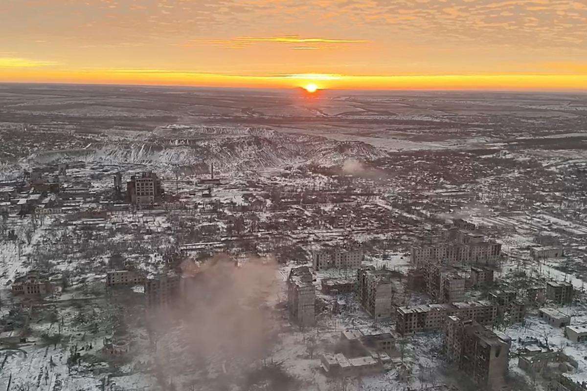 Пехота РФ фиксируется на северных и северо-западных окраинах Торецка / кадр из видео