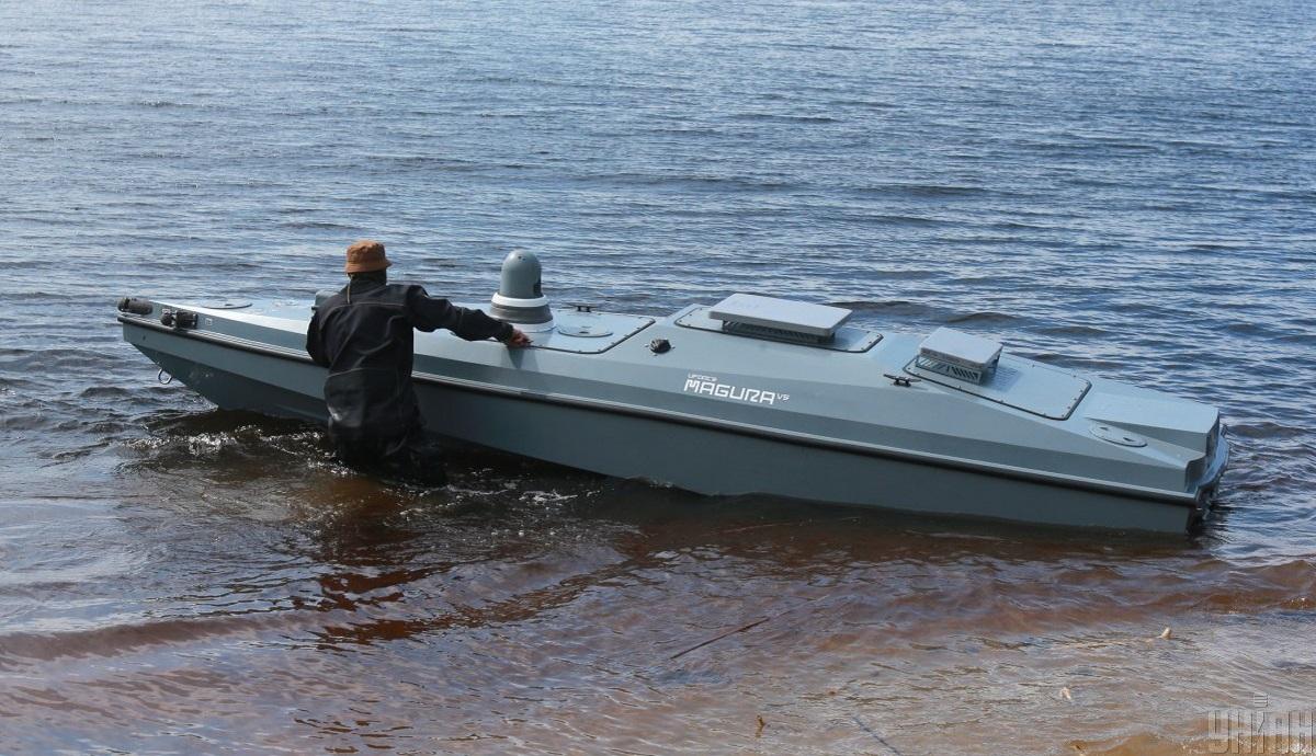 Морские дроны Magura V5 помогают бороться с вражеской авиацией в Черном море / фото УНИАН Морские дроны Magura V5 помогают бороться с вражеской авиацией в Черном море / фото УНИАН