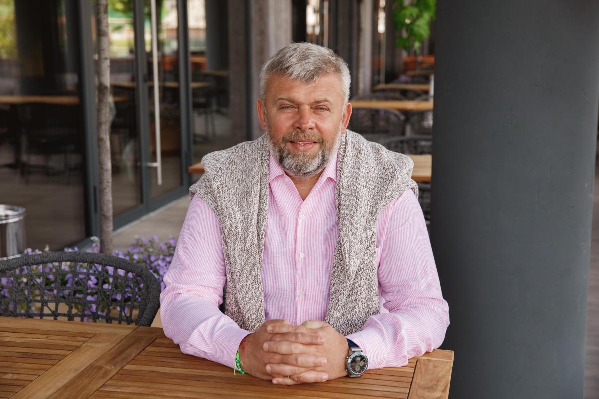 Григорій Козловський - засновник і почесний президент ФК "Рух" (Львів) Григорій Козловський - засновник і почесний президент ФК "Рух" (Львів)