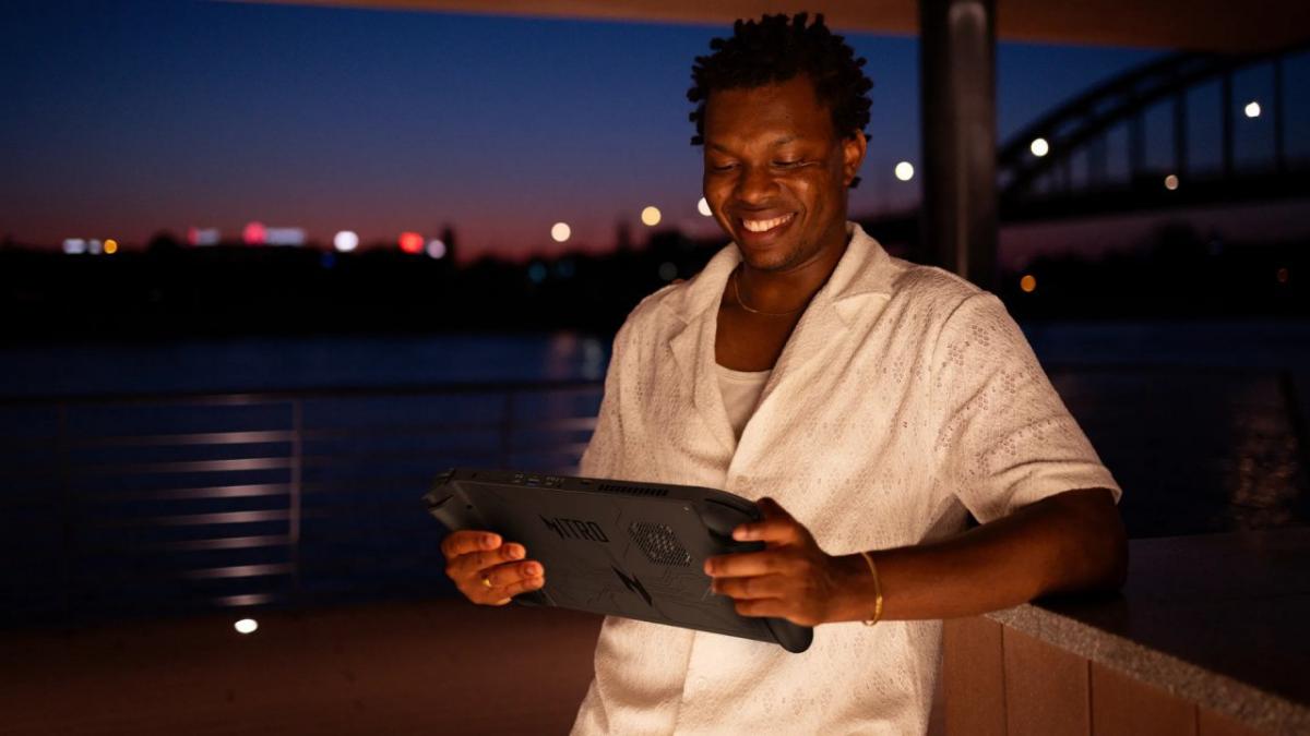 Acer Nitro Blaze 11 / Acer Acer Nitro Blaze 11 / Acer