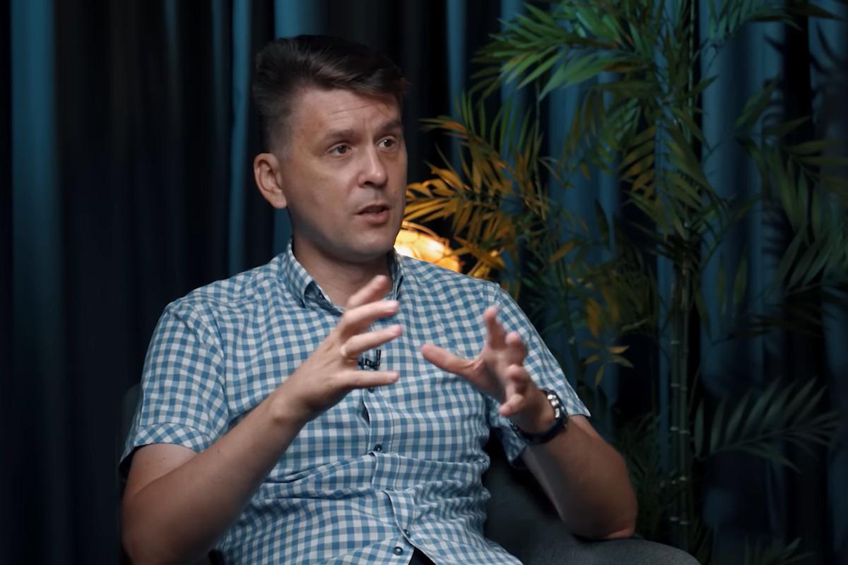 Військовий експерт Олександр Коваленко розкритикував радника Трампа / скріншот Військовий експерт Олександр Коваленко розкритикував радника Трампа / скріншот