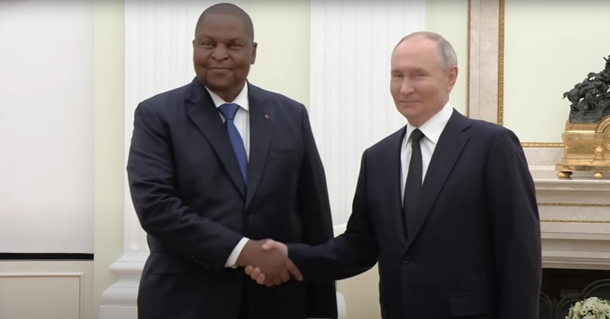 Туадера - первый иностранный лидер, посетивший Путина в этом году / скриншот Туадера - первый иностранный лидер, посетивший Путина в этом году / скриншот