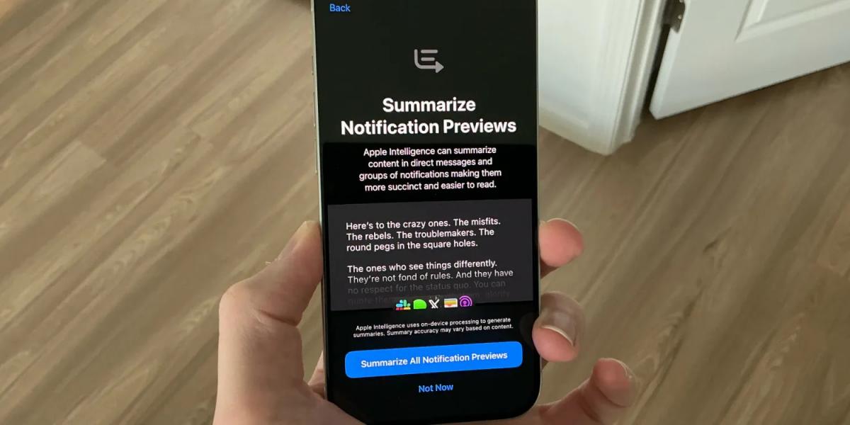 iOS 18.3 временно удаляет сводки уведомлений для новостей / фото 9to5mac