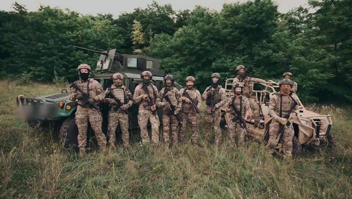 Подразделение 'Рейнджер' ССО получило партию FPV-дронов от 'Украинской команды' Подразделение 'Рейнджер' ССО получило партию FPV-дронов от 'Украинской команды'