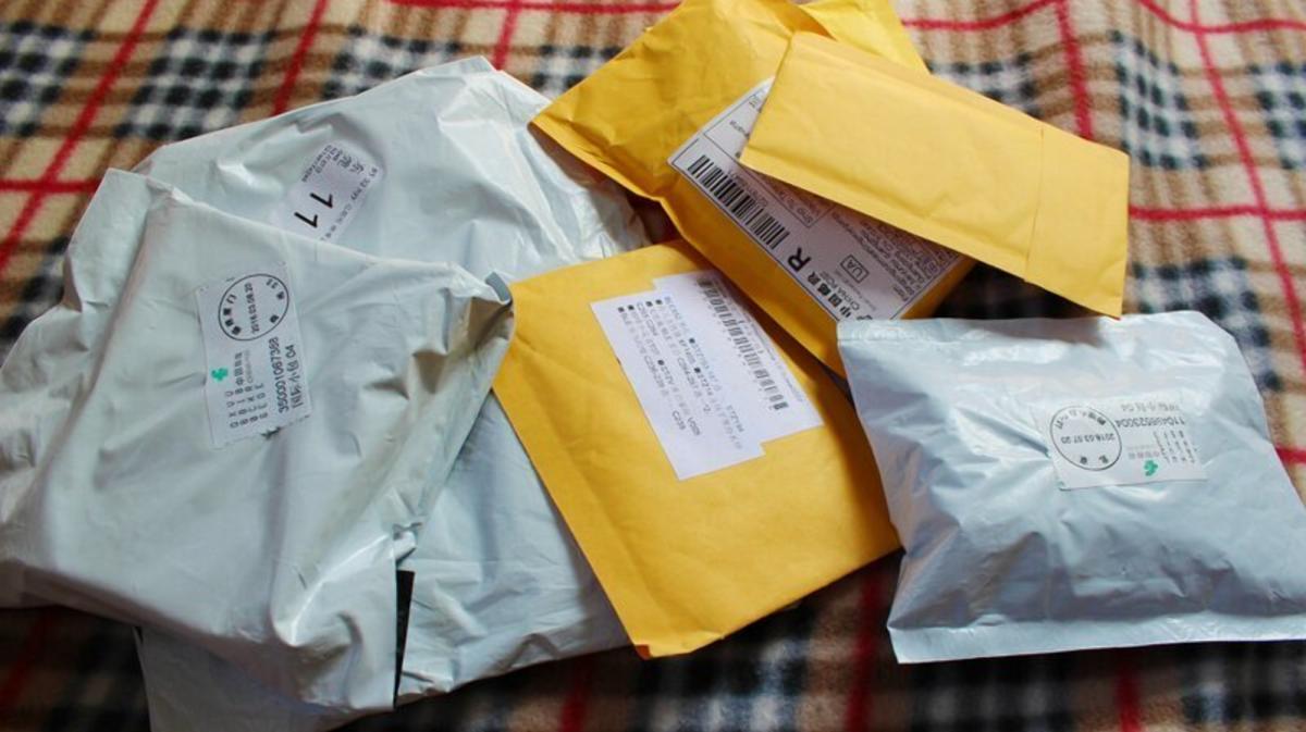 Пендзин радить законодавцям замість податку на посилки вивести з тіні оборудки на митниці Пендзин радить законодавцям замість податку на посилки вивести з тіні оборудки на митниці