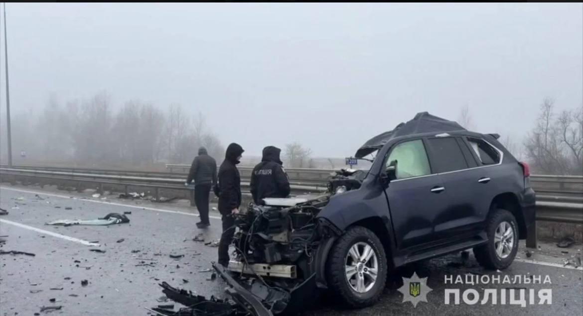 Авария на трассе Харьков-Киев / фото Национальная полиция Авария на трассе Харьков-Киев / фото Национальная полиция