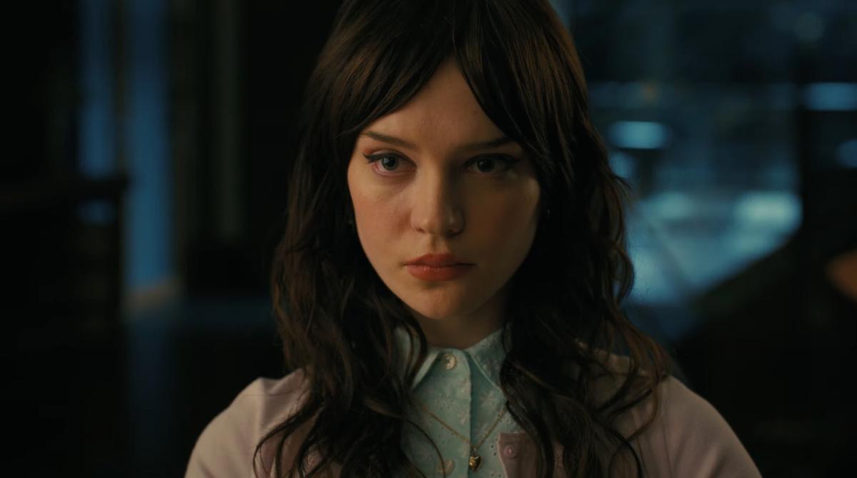 Кадр из фильма "Компаньон" / фото Warner Bros. Pictures