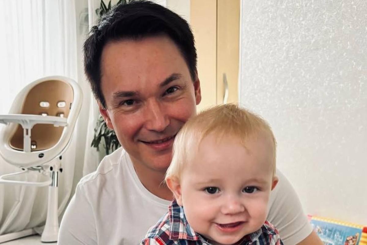 Алексей Нагрудный растрогал поздравлением для сына в его первый год жизни / скриншот Instagram Алексей Нагрудный растрогал поздравлением для сына в его первый год жизни / скриншот Instagram