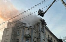 Россия атаковала Киев дронами: в одном из районов разрушены два этажа жилого дома