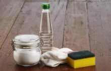 Плохая привычка времен СССР: что нельзя чистить содой и уксусом и чем их заменить