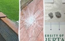 В Канаде метеорит попал на камеру, упав прямо у входной двери (видео)
