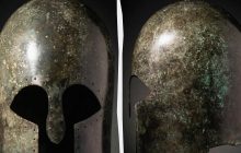 Редкий шлем из Древней Греции выставят на аукцион: чем он особенный (фото)