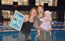 "Аплодировали все": в Одессе 2-летний ребенок установил национальный рекорд в плавании (фото)