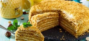 Медовик для лінивих: простіше вже не буває - духовка взагалі не потрібна