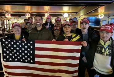 Праздник любви: сын Трампа прилетел в Гренландию на фоне разборок с Данией