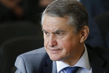 Достойно завершить войну в 2025 году: экс-посол объяснил, что это значит с дипломатической точки зрения