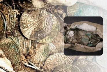 Английские археологи нашли клад с редчайшими старинными монетами