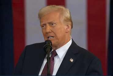 Трамп ограничил получение гражданства США по праву рождения