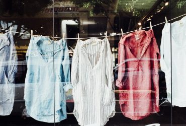 Економія вашого часу та енергії: блогерка розповіла, як швидко висушити одяг взимку