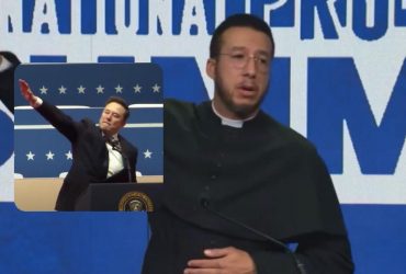 У США священик публічно повторив скандальний жест Маска (відео)