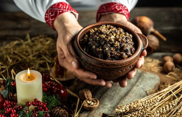 З Водохресним святвечором: теплі привітання у листівках, віршах і своїми словами