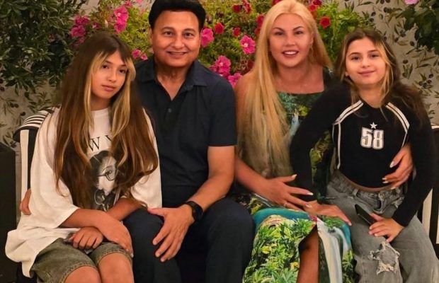 Камалія показалася разом з ексчоловіком Захуром та доньками (відео)