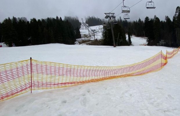 На Львівщині під час спуску з гори на лижах травмувала голову і загинула дитина