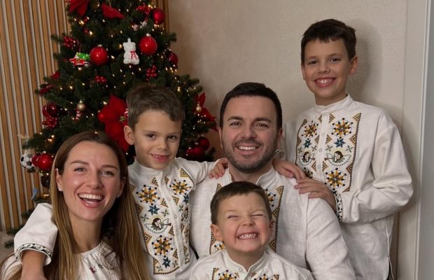 Дружина Решетника пояснила, чому її з дітьми не впустили до Польщі